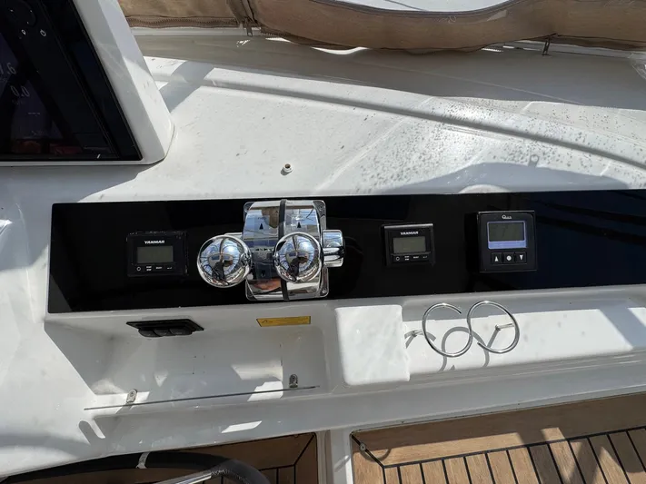 Eden Yacht Photos Pics 