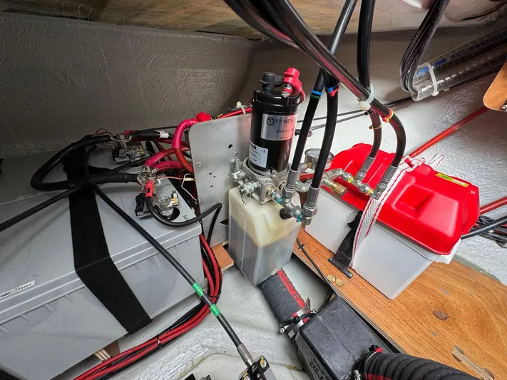 Eden Yacht Photos Pics 