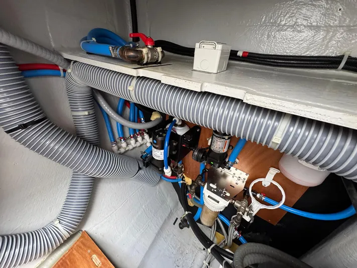 Eden Yacht Photos Pics 