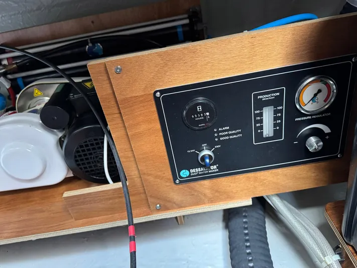 Eden Yacht Photos Pics 