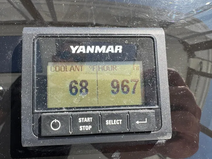 Eden Yacht Photos Pics 