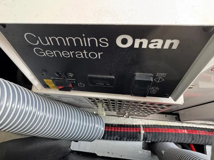 Eden Yacht Photos Pics 