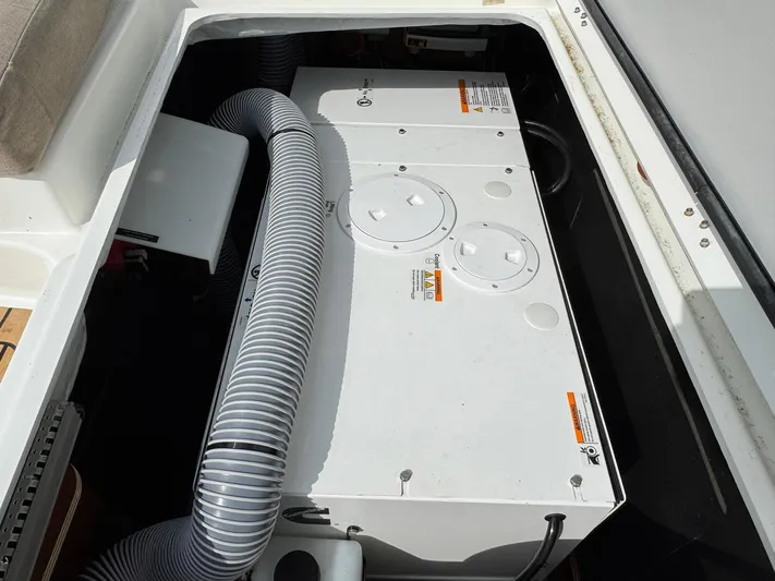 Eden Yacht Photos Pics 