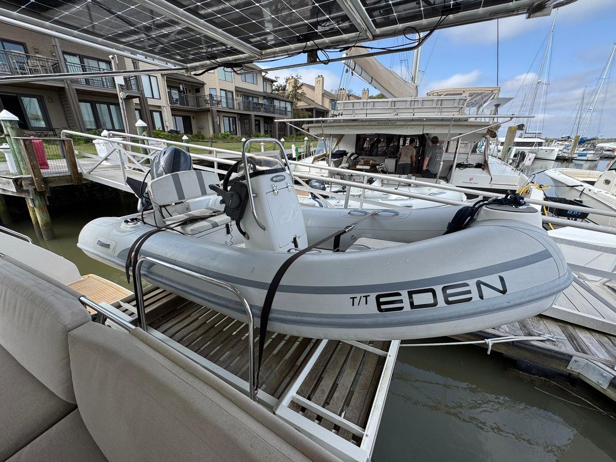 2022 Lagoon 46 
