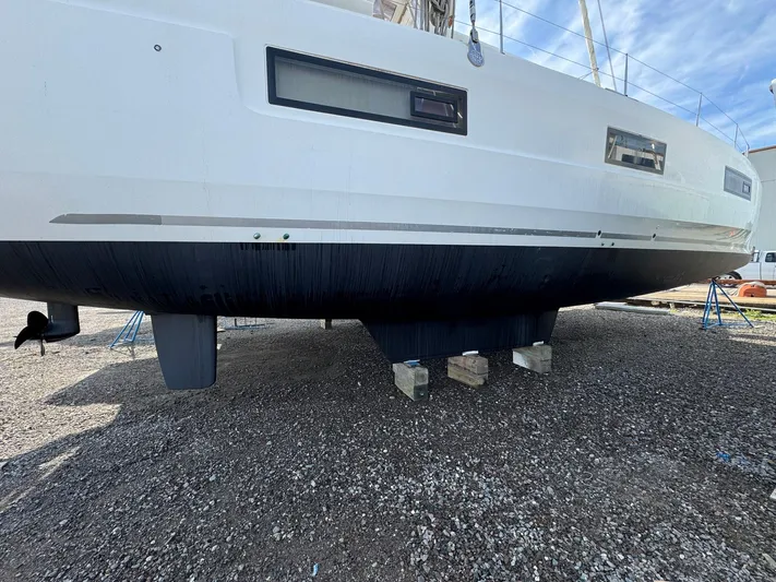 Eden Yacht Photos Pics 