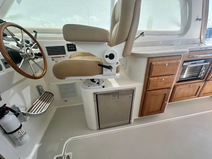 Reveille Yacht Photos Pics 