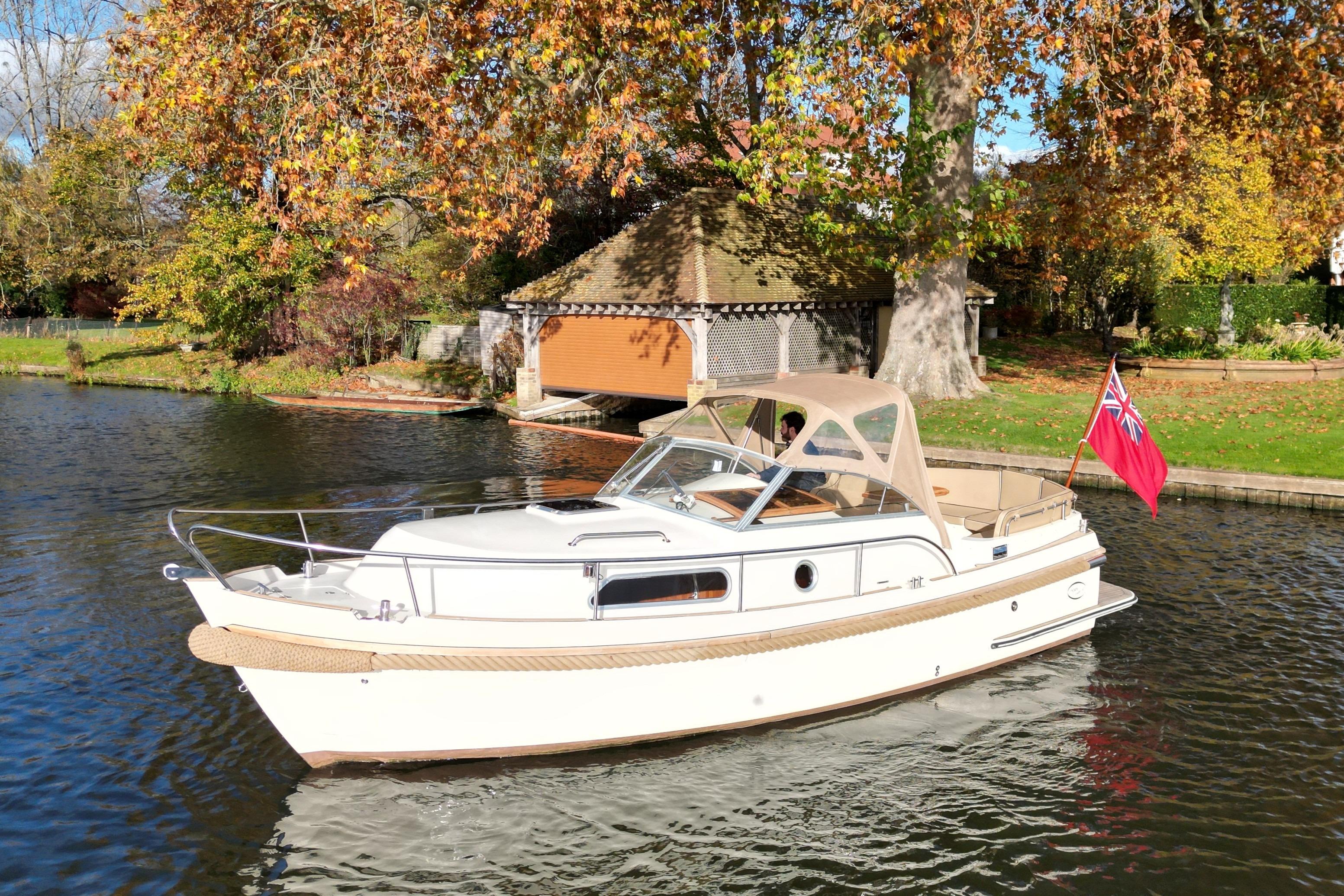 2013 Intercruiser 28