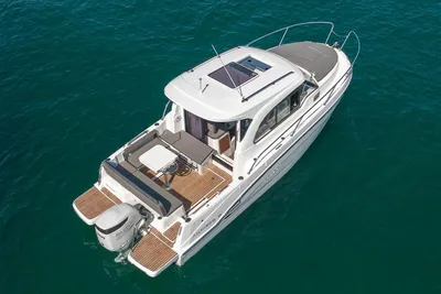 Beneteau Antares 8