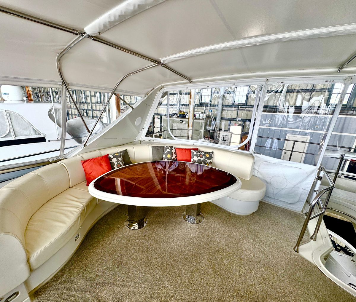 2006 Marquis 64 