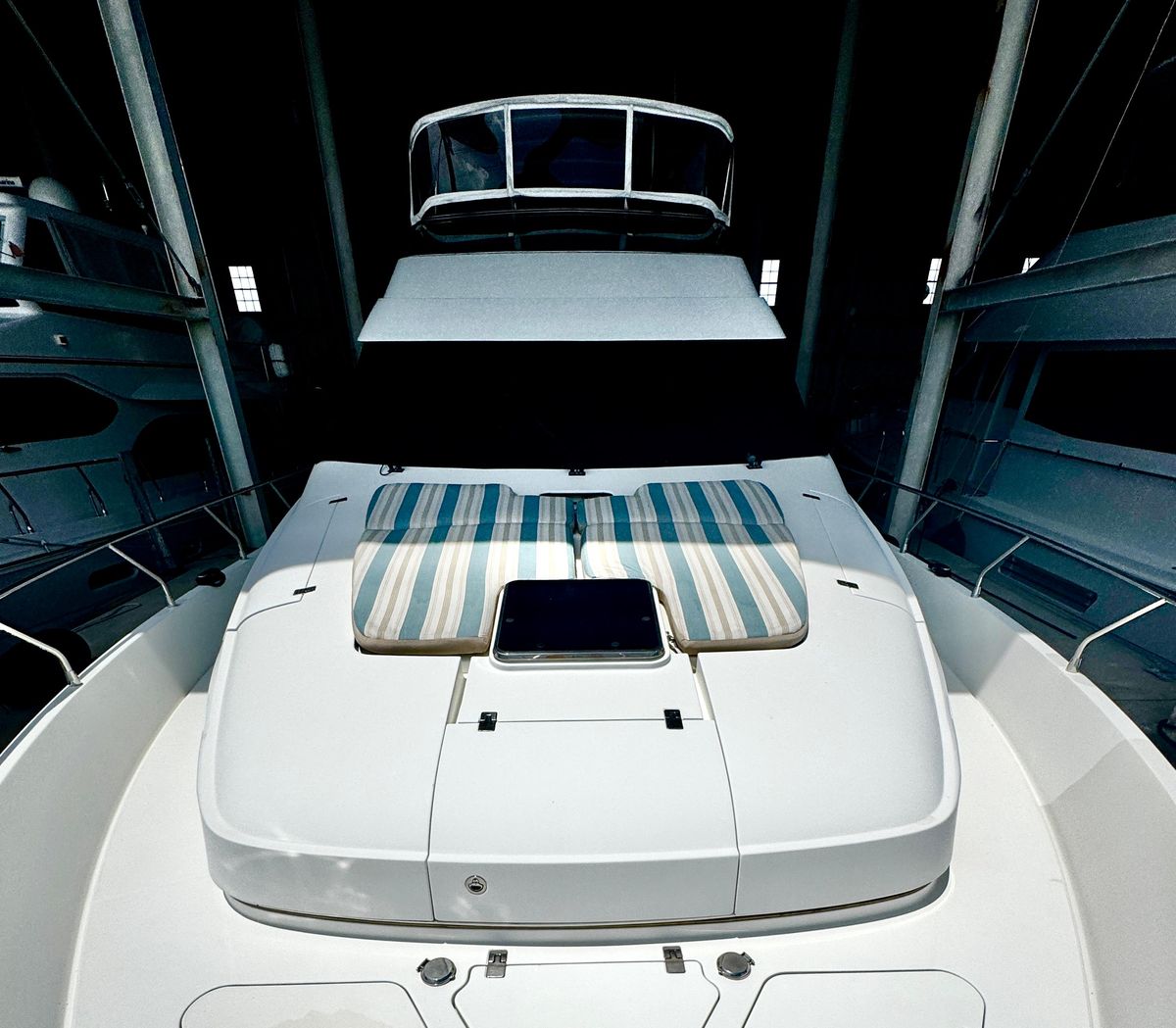 2006 Marquis 64 
