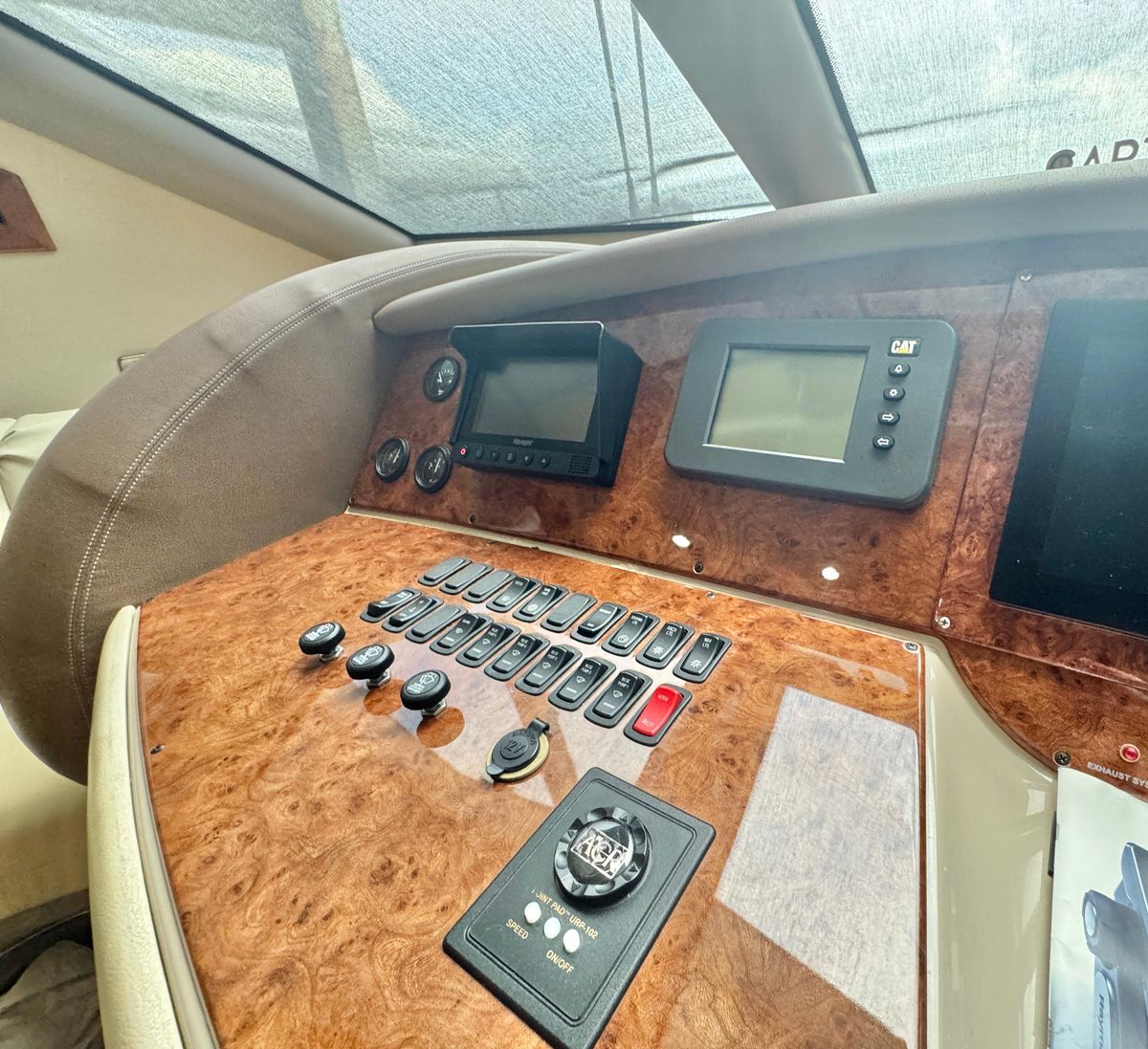 2006 Marquis 64 