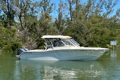 Grady-White Freedom 325