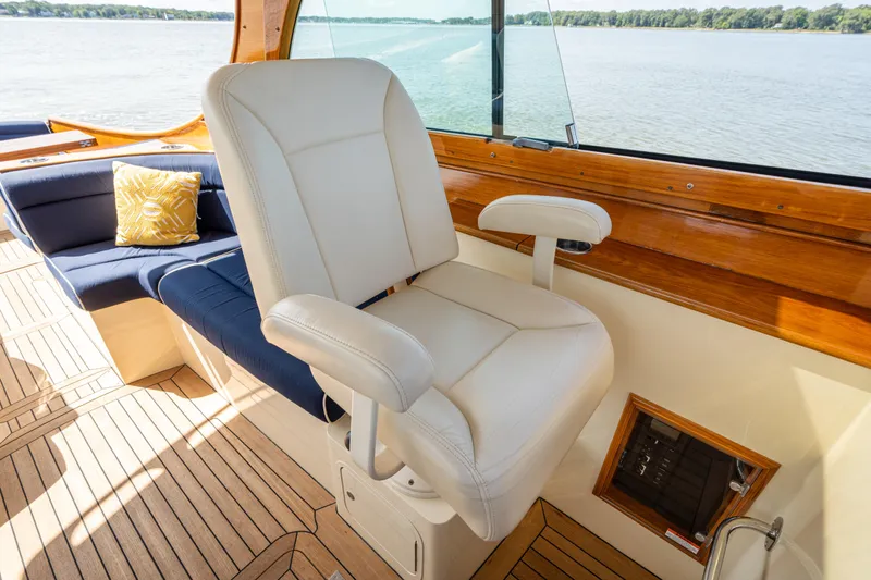 Halcyon Yacht Photos Pics 