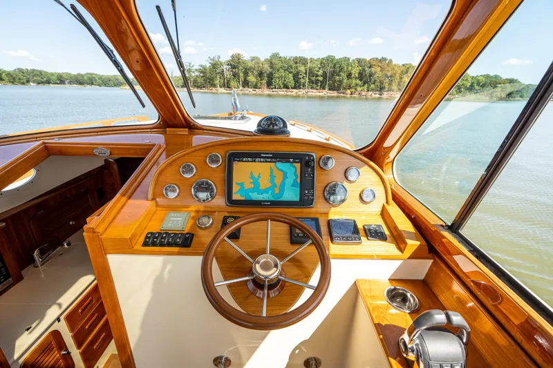 Halcyon Yacht Photos Pics 