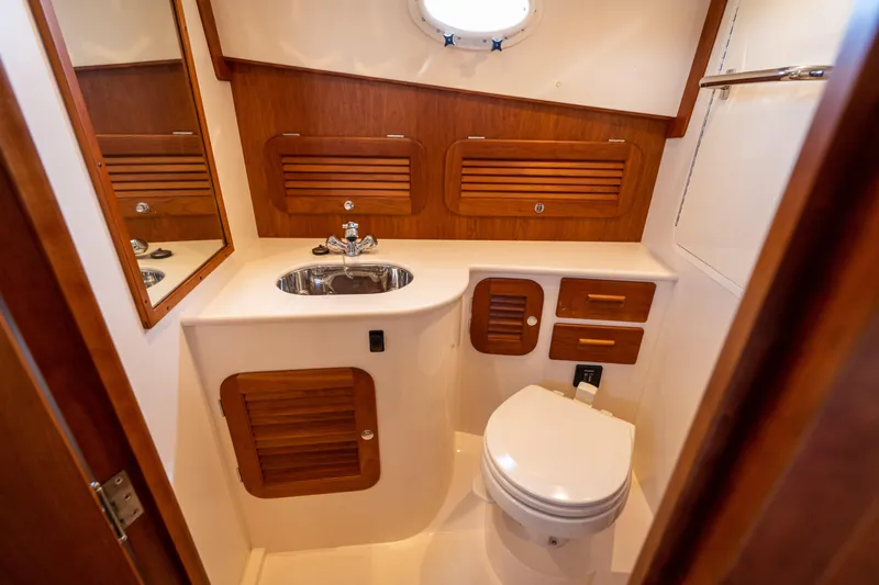 Halcyon Yacht Photos Pics 