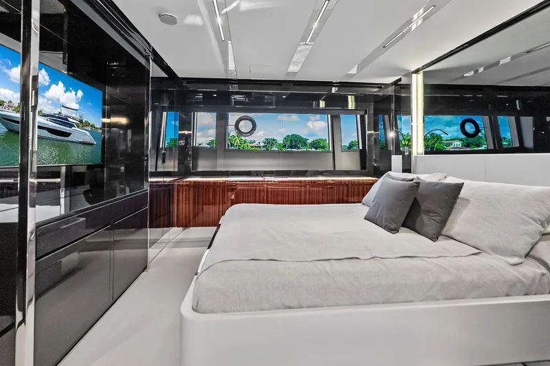 Dreaming Yacht Photos Pics Luxurious interior of 2023 Riva 76 PERSEO Super yacht with modern bedroom design.