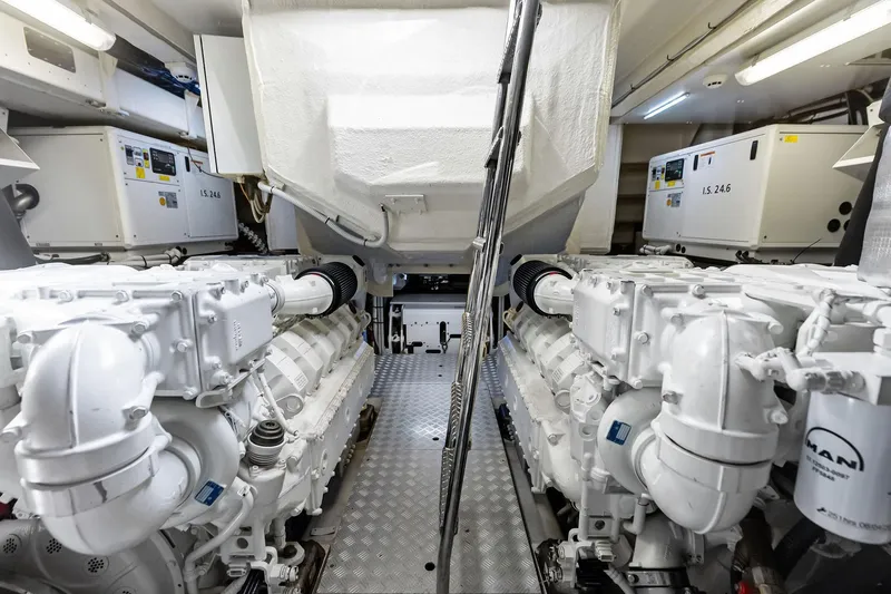 Dreaming Yacht Photos Pics Engine room of 2023 Riva 76 PERSEO Super yacht, featuring dual MAN engines.