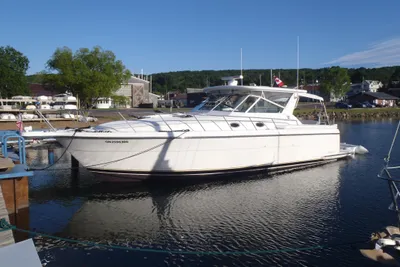 Tiara Yachts 4000 Express