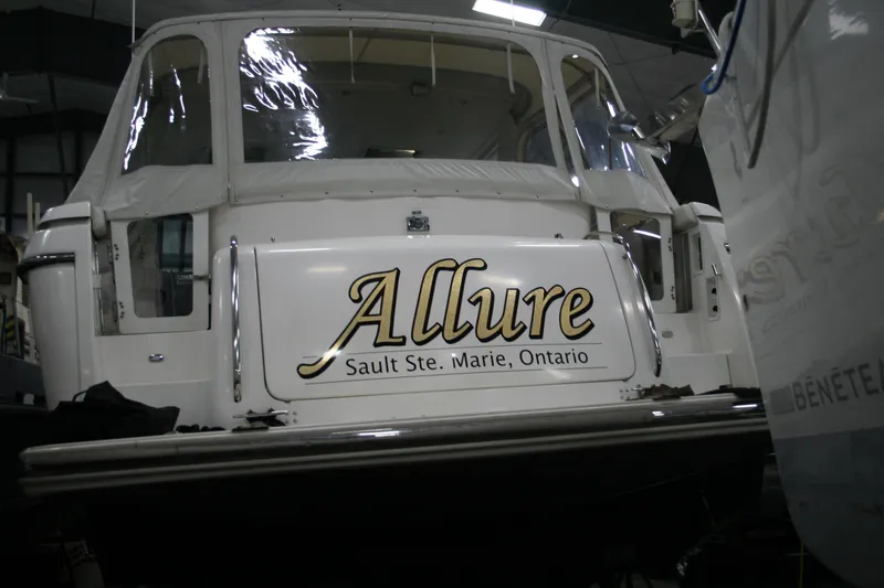  Yacht Photos Pics 2001 Tiara Yachts 4000 Express named "Allure" in Sault Ste. Marie, Ontario.