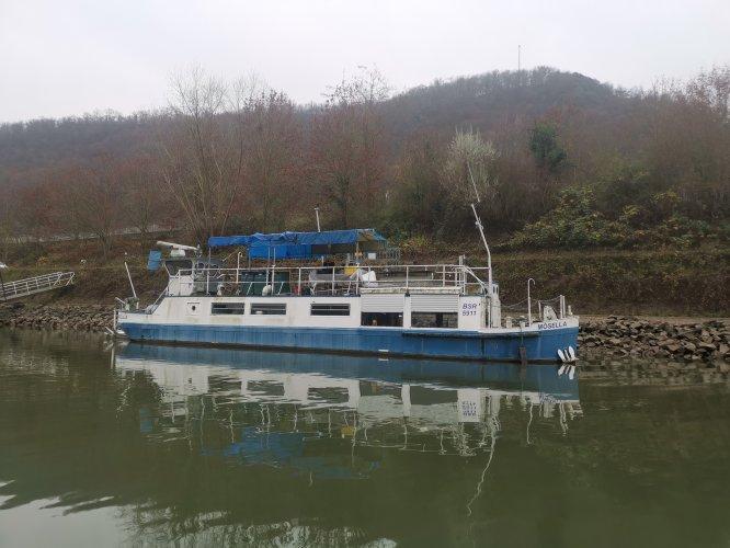 1972 Houseboat 1630