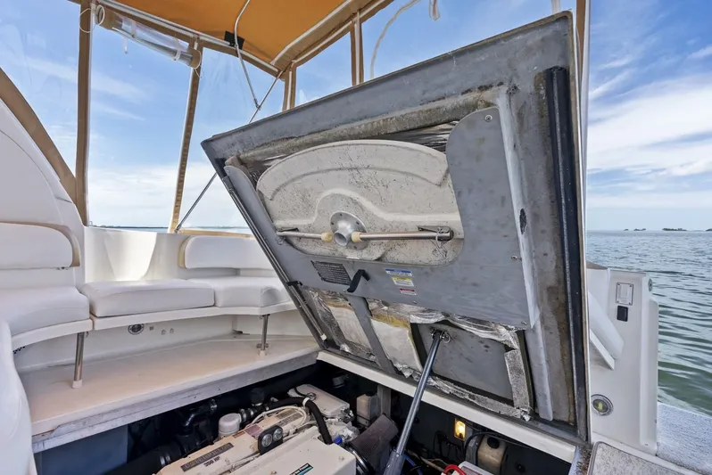  Yacht Photos Pics 2001 Sea Ray 380 Sundancer - Image 14