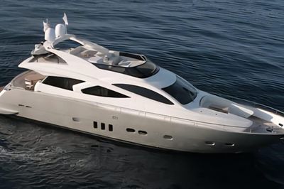 Yacht