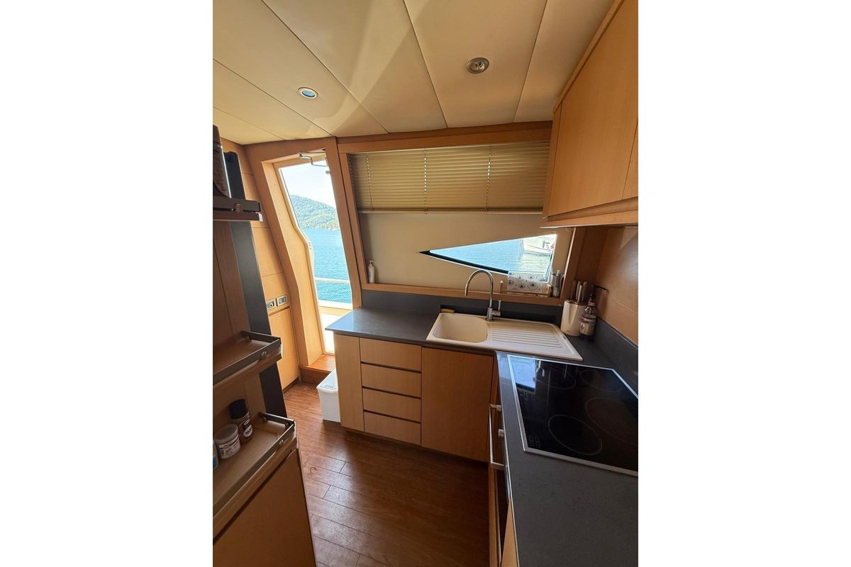 2008 Evo Marine 75 