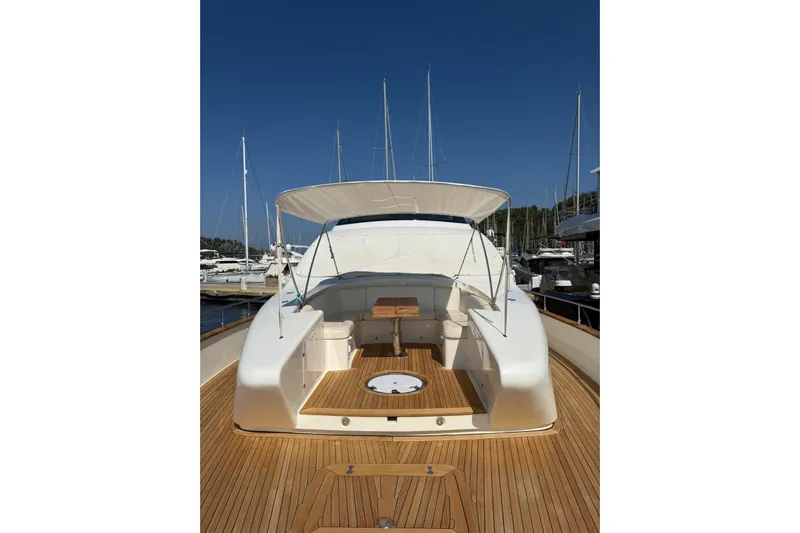  Yacht Photos Pics Luxury Evo Marine Deauville 76 yacht, 2008 model, with spacious deck and seating area.