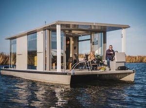 2023 AquaHome Comfort Houseboat