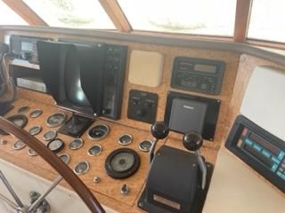 1980-80-broward-80-raised-pilohouse-cockpit-motor-yacht