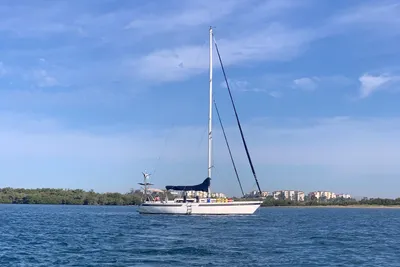 Islander Peterson 40