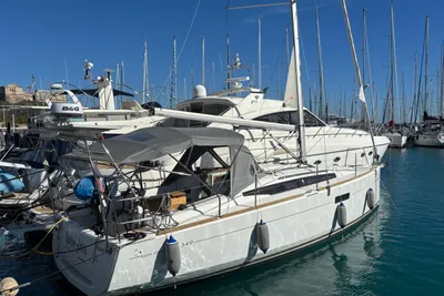 2015 Jeanneau Sun Odyssey 349