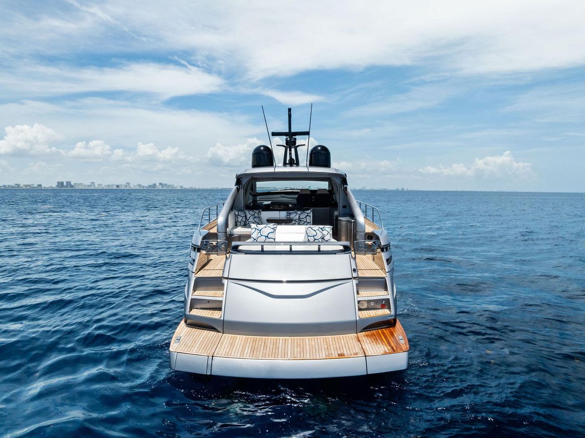 2024 Pershing 60 