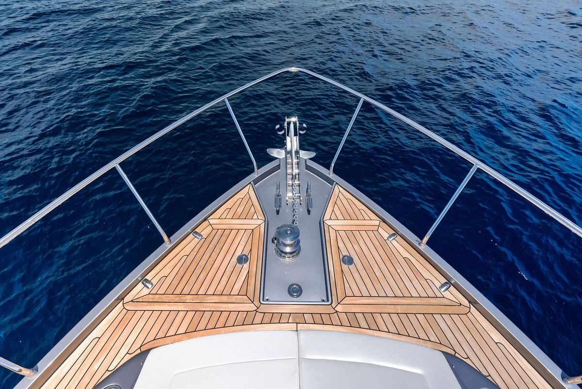 2024 Pershing 60 