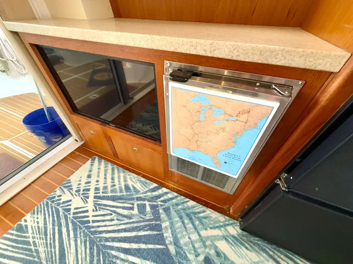 Val Halla Yacht Photos Pics 