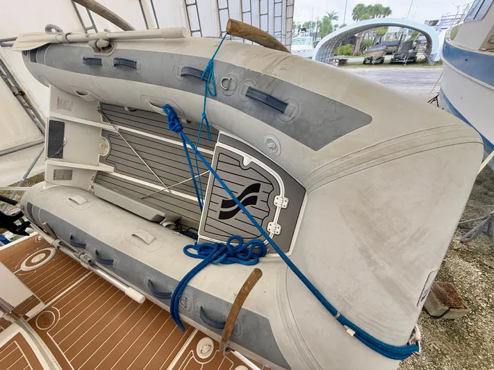 Val Halla Yacht Photos Pics 