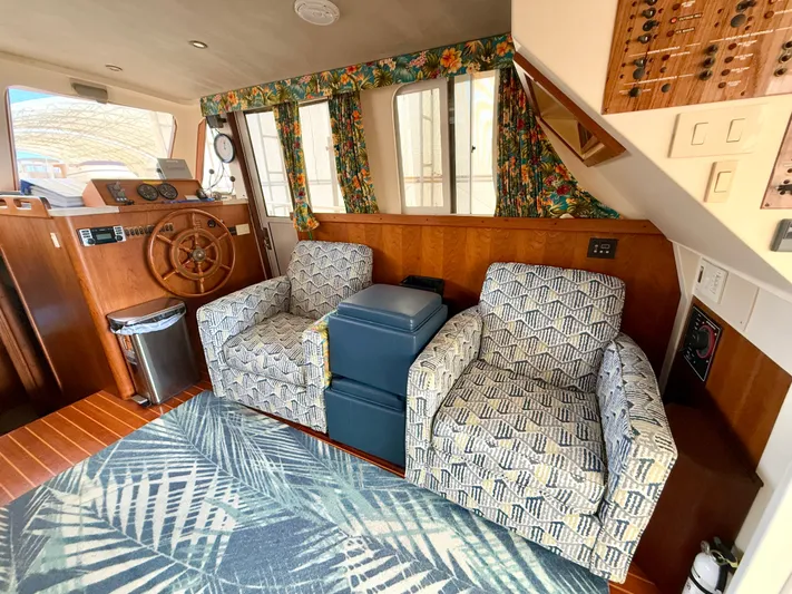 Val Halla Yacht Photos Pics 