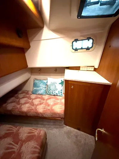 Val Halla Yacht Photos Pics 