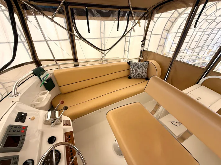 Val Halla Yacht Photos Pics 