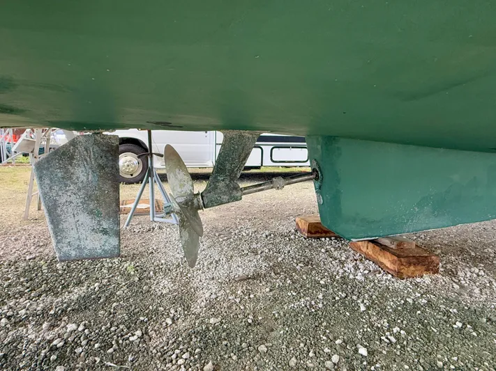 Val Halla Yacht Photos Pics 