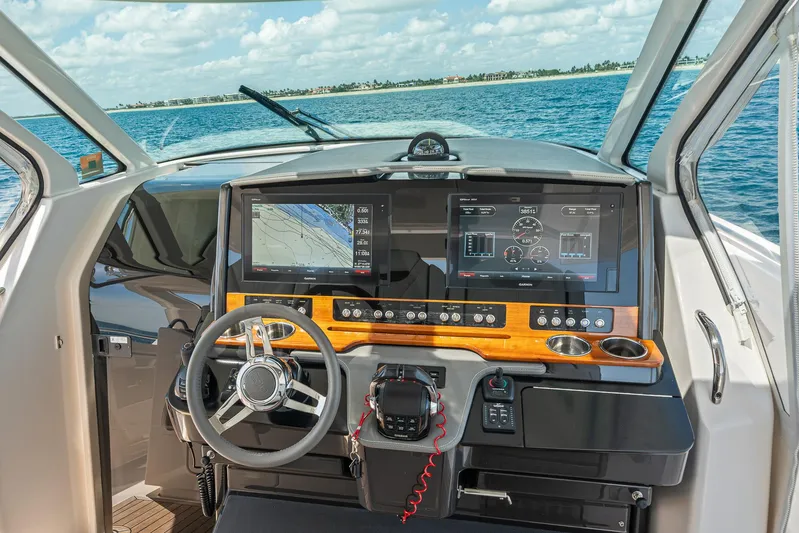 Ripple Effect Yacht Photos Pics 2019 Tiara Yachts 38 LS - Ripple Effect