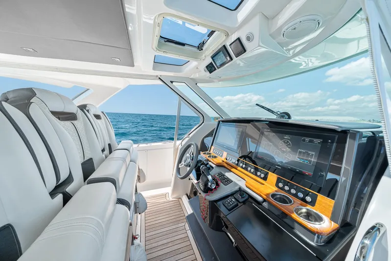 Ripple Effect Yacht Photos Pics 2019 Tiara Yachts 38 LS - Ripple Effect