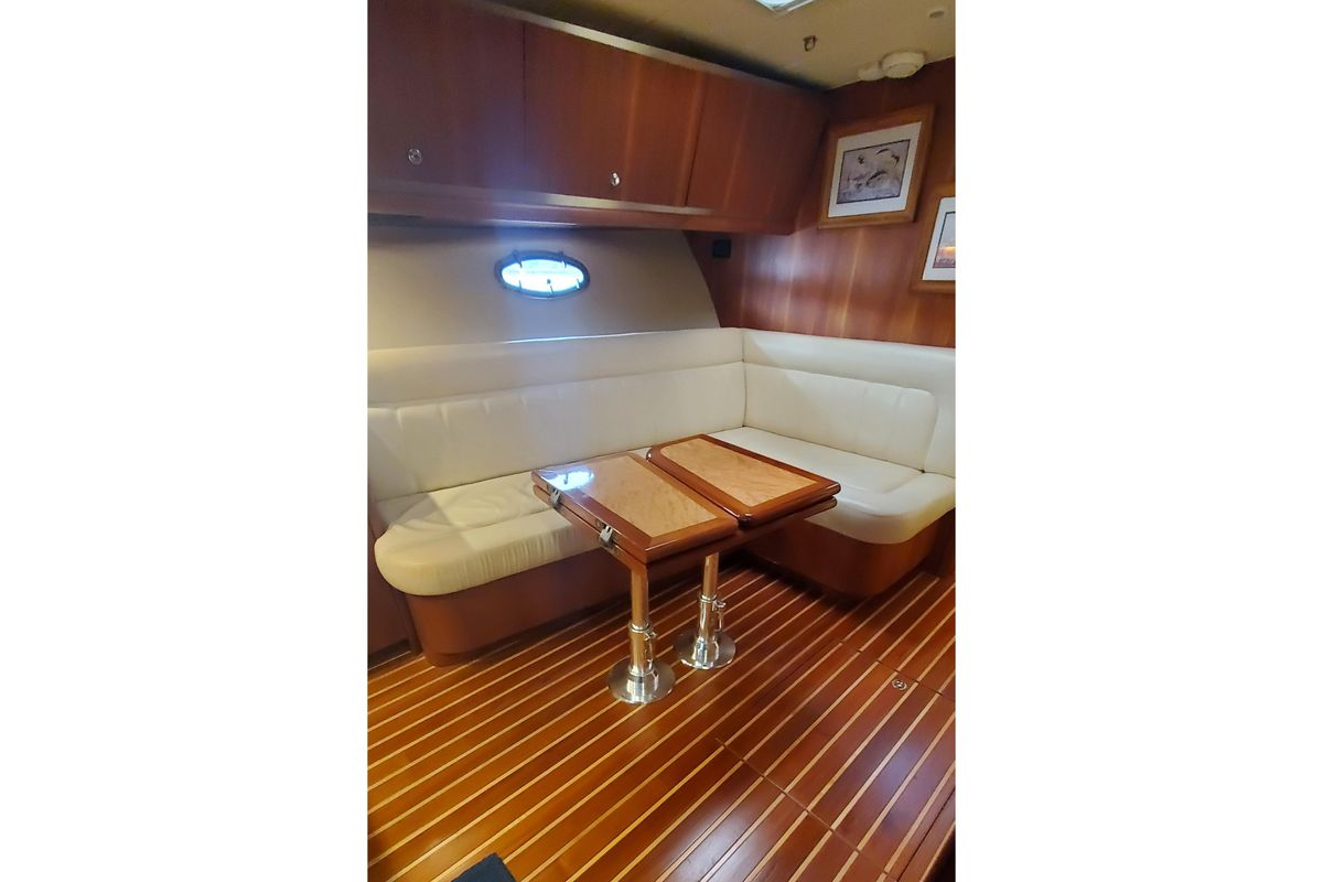 2006 Tiara Yachts 42 