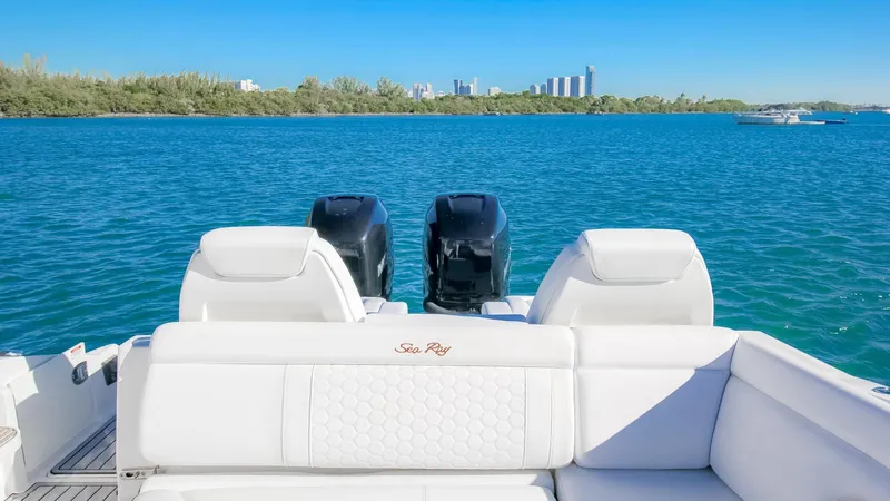 Finding Dori Yacht Photos Pics 2017 Sea Ray SDX 290 Outboard boat with dual engines on a sunny day.