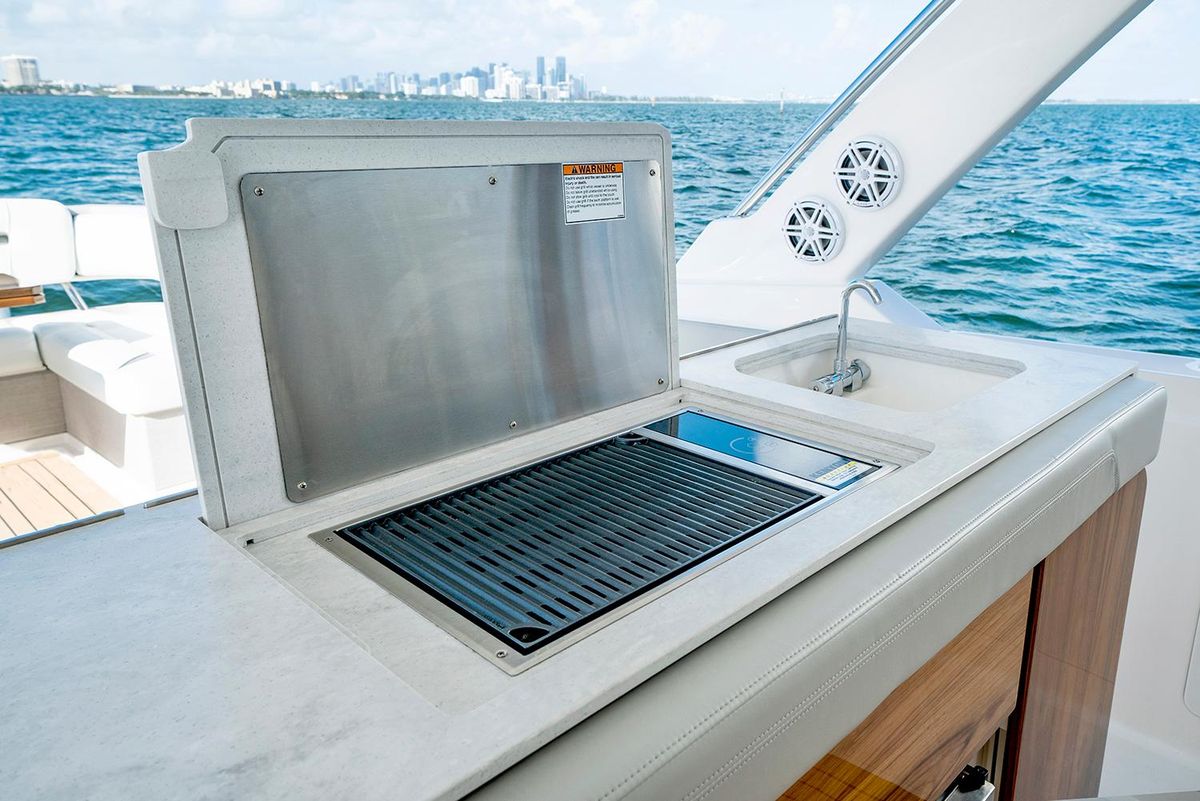 2023 Tiara Yachts 43 