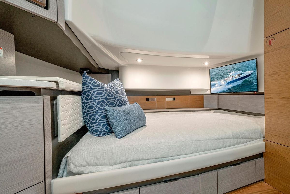 2023 Tiara Yachts 43 