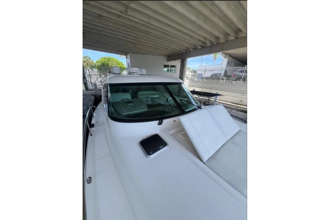 2011 Tiara Yachts 44 