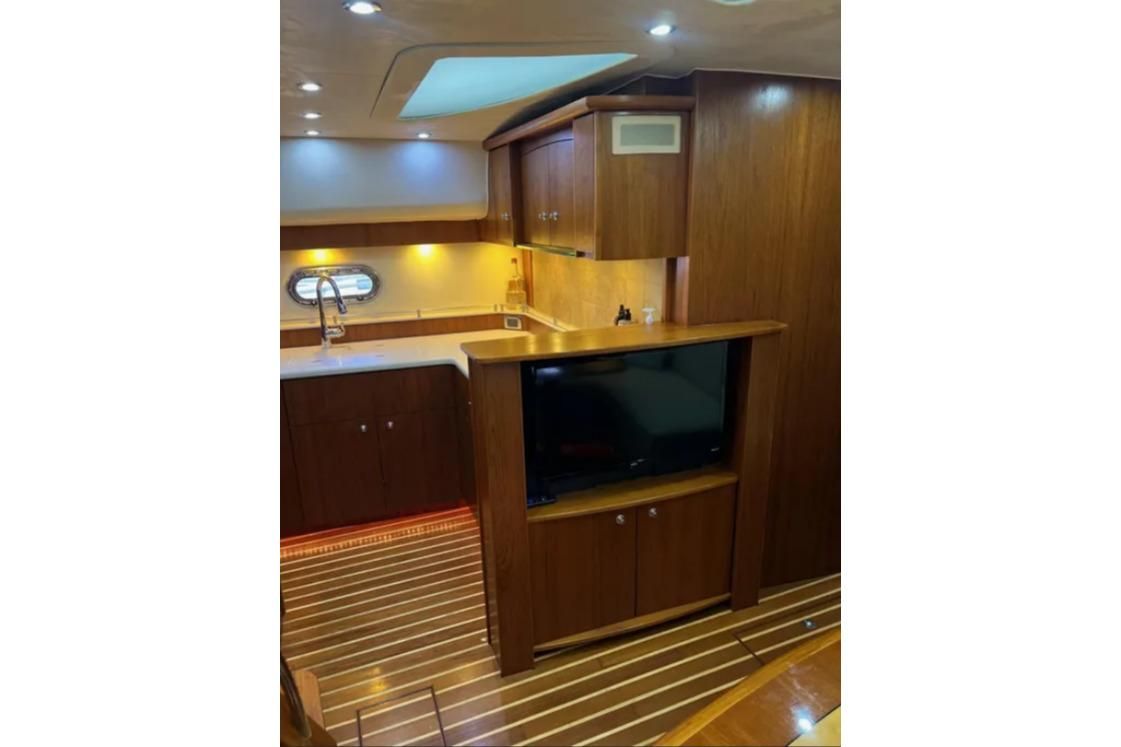 2011 Tiara Yachts 44 