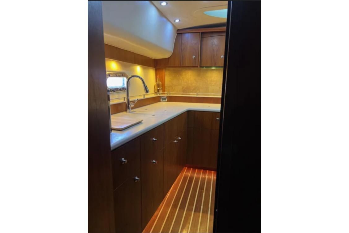 2011 Tiara Yachts 44 