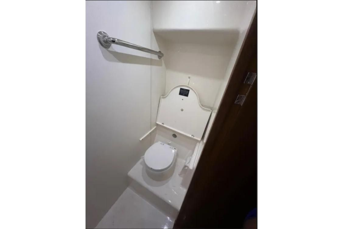 2011 Tiara Yachts 44 